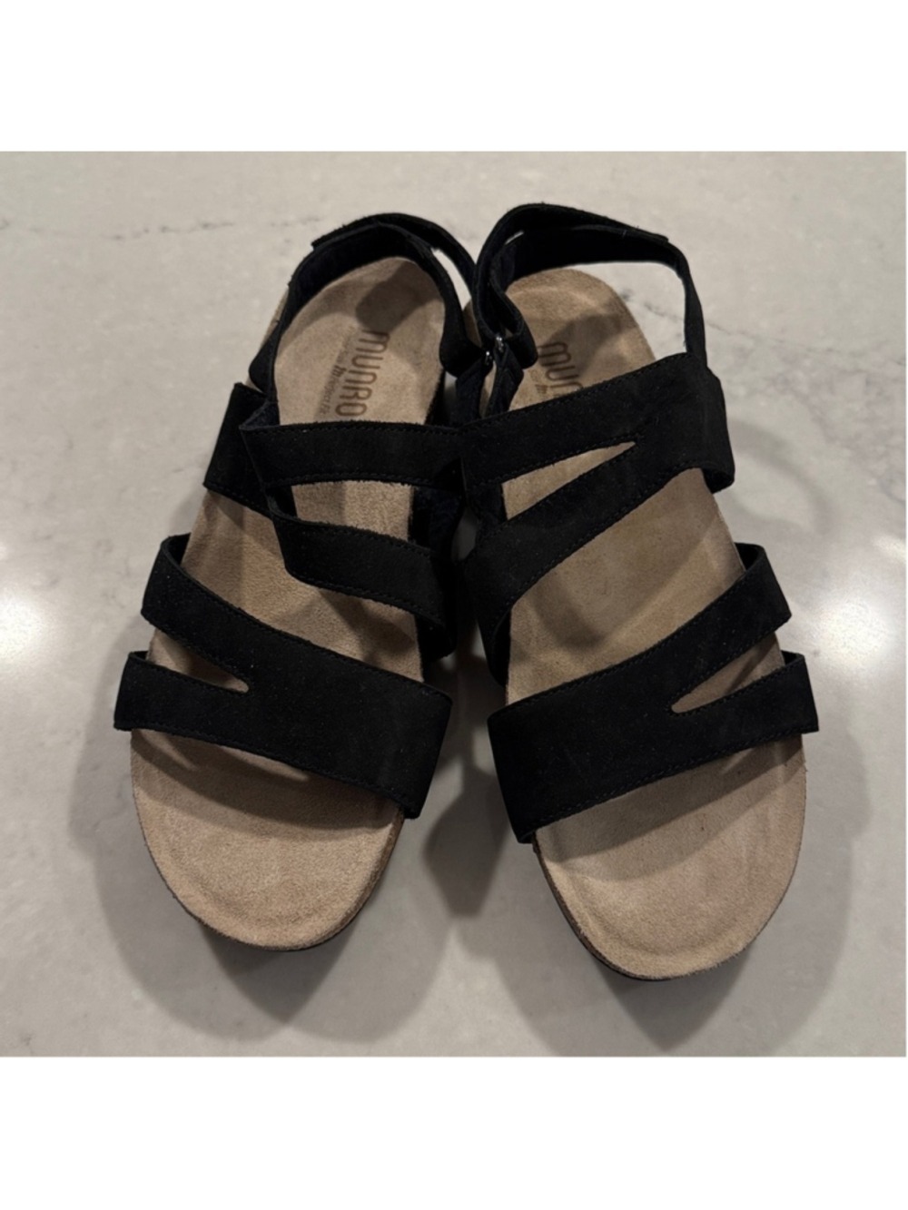 Munro Black Strappy Sandals Size 9